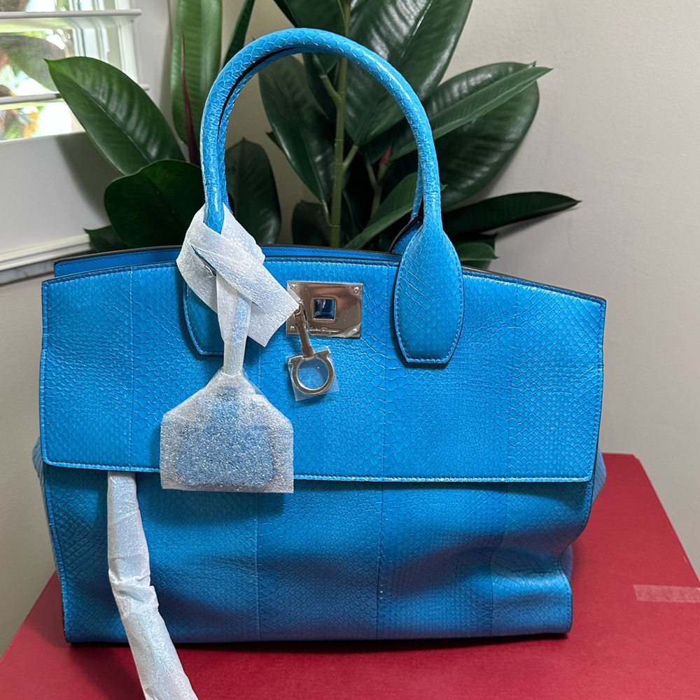 Salvatore Ferragamo studio bag - Picture 4 of 13